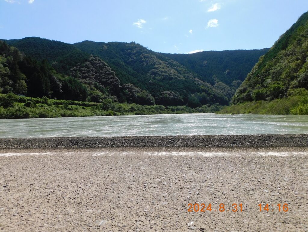 この町全体が1つの宿|四万十町ゲストハウス「Ekimaehouse SAMARU」