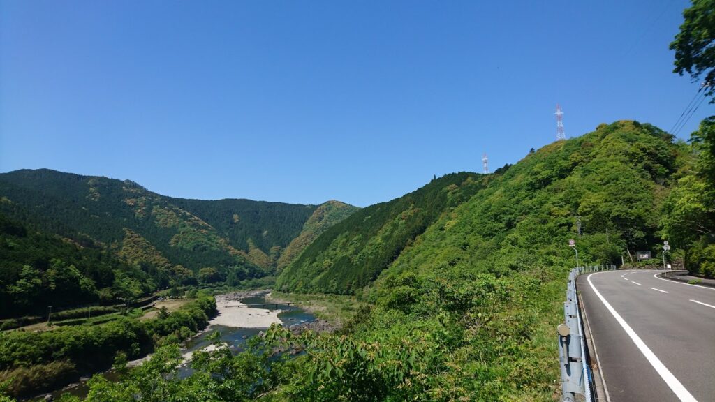 この町全体が1つの宿|四万十町ゲストハウス「Ekimaehouse SAMARU」