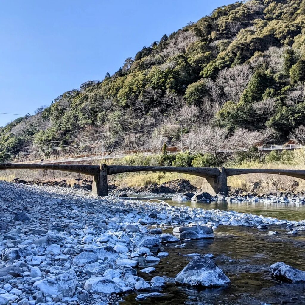 この町全体が1つの宿|四万十町ゲストハウス「Ekimaehouse SAMARU」