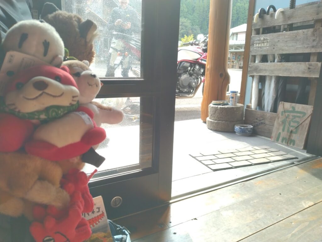 この町全体が1つの宿|四万十町ゲストハウス「Ekimaehouse SAMARU」