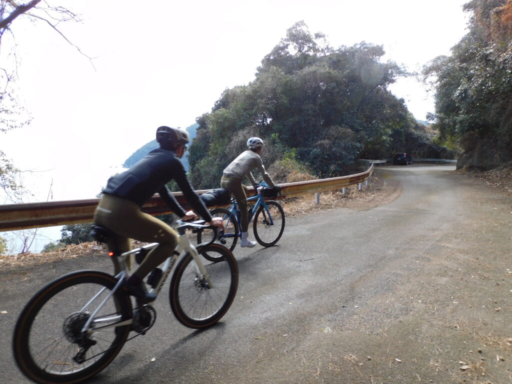 この町全体が1つの宿|四万十町ゲストハウス「Ekimaehouse SAMARU」