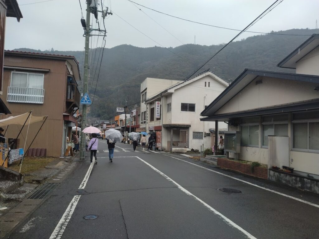 この町全体が1つの宿|四万十町ゲストハウス「Ekimaehouse SAMARU」